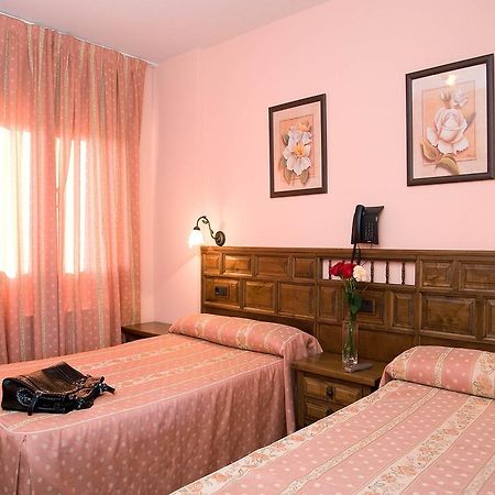 Hotel Rural "Victoria" Humanes Phòng bức ảnh